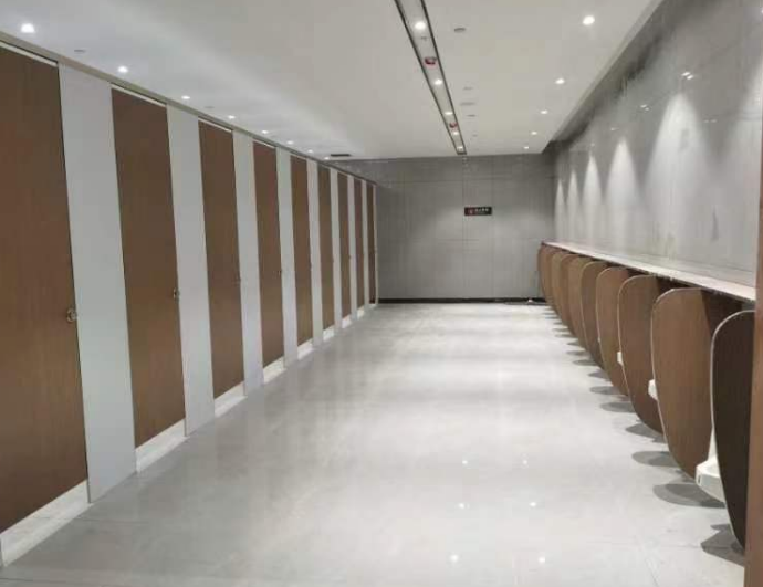 嘉兴工程卫生间隔断厂家：安装金属卫生间隔断的作用都有哪些呢